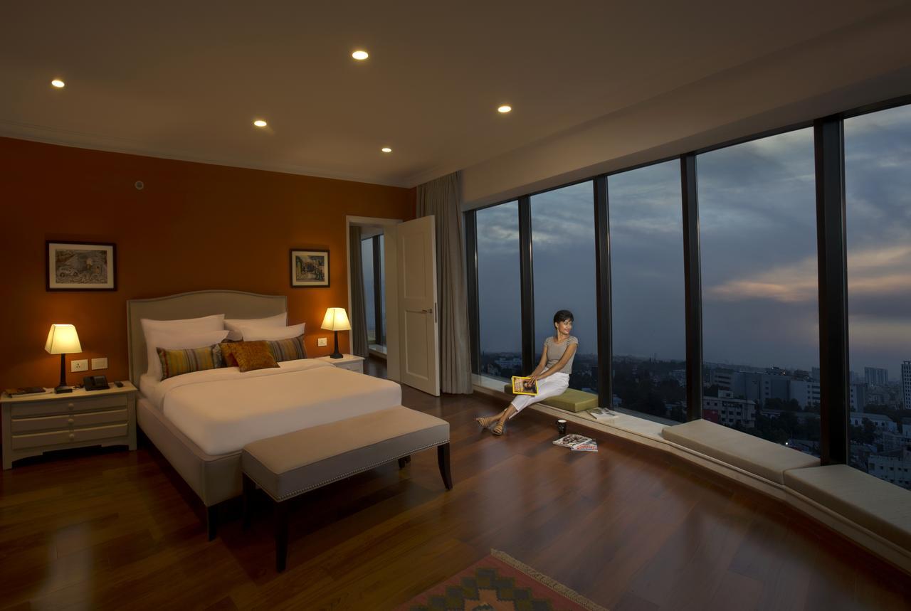 The Waverly Hotel & Residences Bangalore Exterior foto