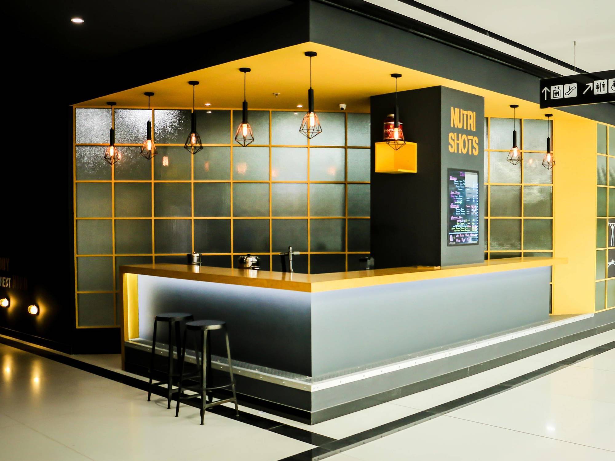 The Waverly Hotel & Residences Bangalore Exterior foto